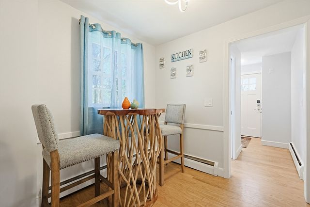 6 Duggan Dr, Framingham, MA 01702