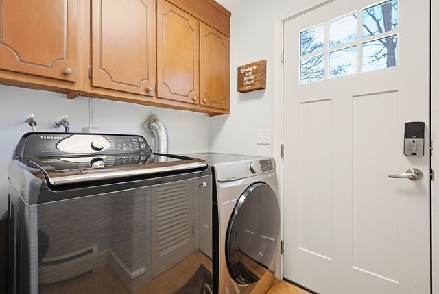 6 Duggan Dr, Framingham, MA 01702