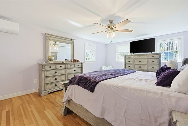 6 Duggan Dr, Framingham, MA 01702