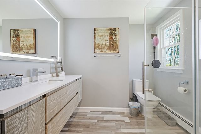 6 Duggan Dr, Framingham, MA 01702