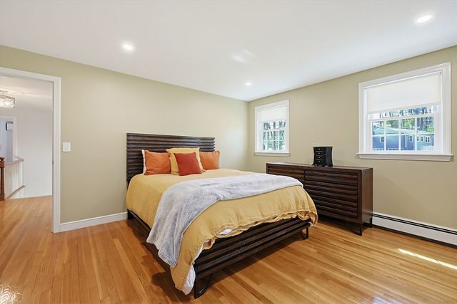 6 Duggan Dr, Framingham, MA 01702