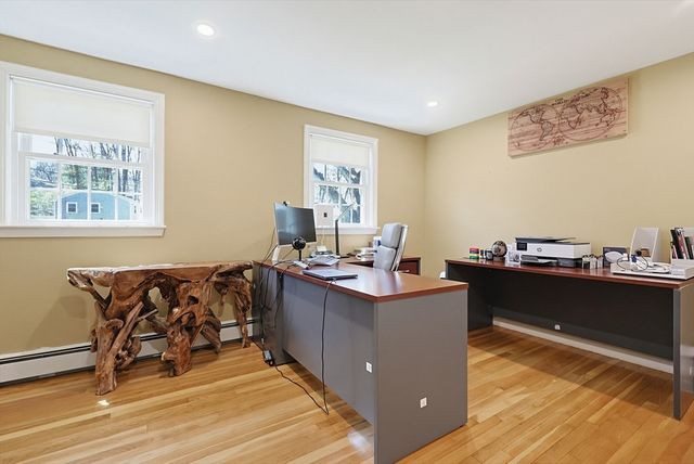 6 Duggan Dr, Framingham, MA 01702