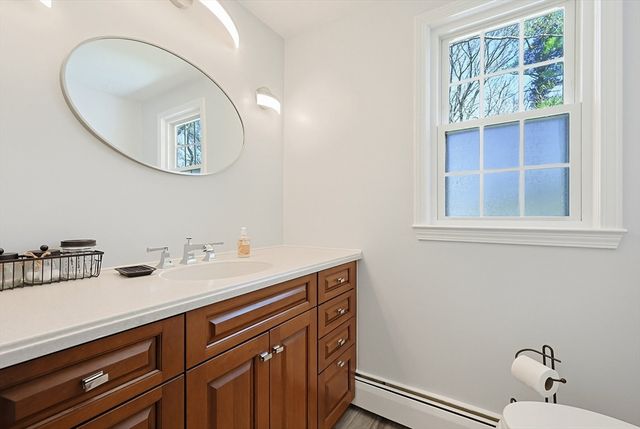 6 Duggan Dr, Framingham, MA 01702