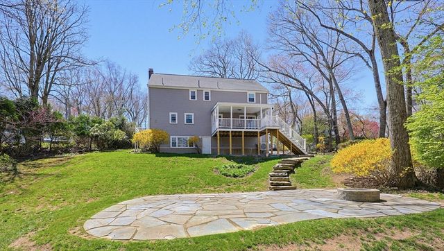 6 Duggan Dr, Framingham, MA 01702