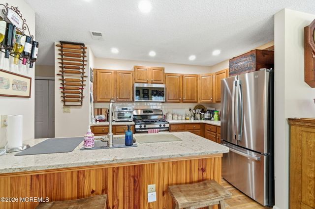 4 Snowbell Court, Barnegat, NJ 08005