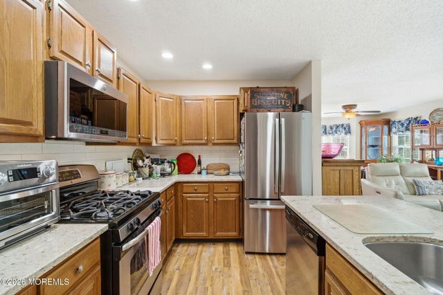 4 Snowbell Court, Barnegat, NJ 08005