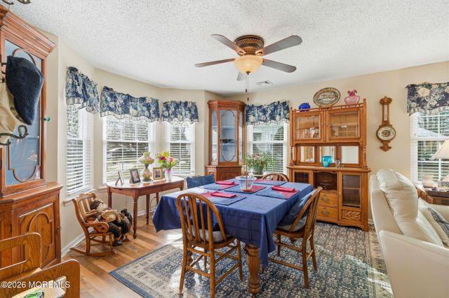 4 Snowbell Court, Barnegat, NJ 08005