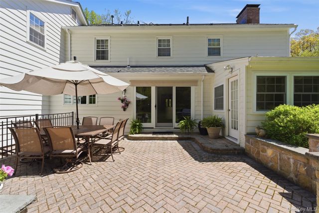 136 Devonshire Road, Larchmont, NY 10538