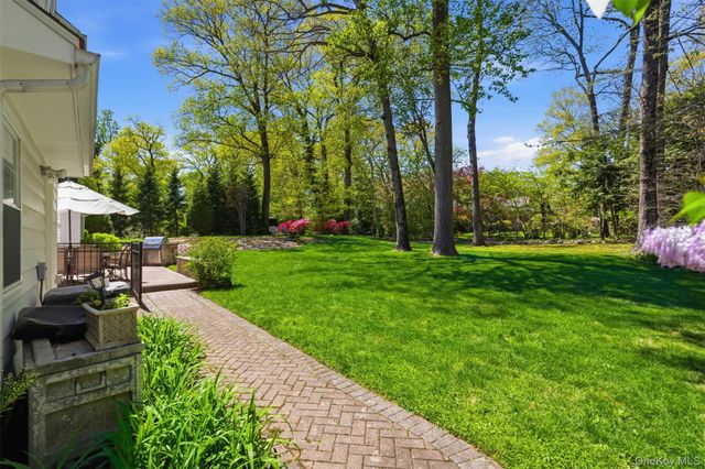 136 Devonshire Road, Larchmont, NY 10538
