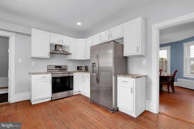 13 CEDAR AVE, Gaithersburg, MD 20877