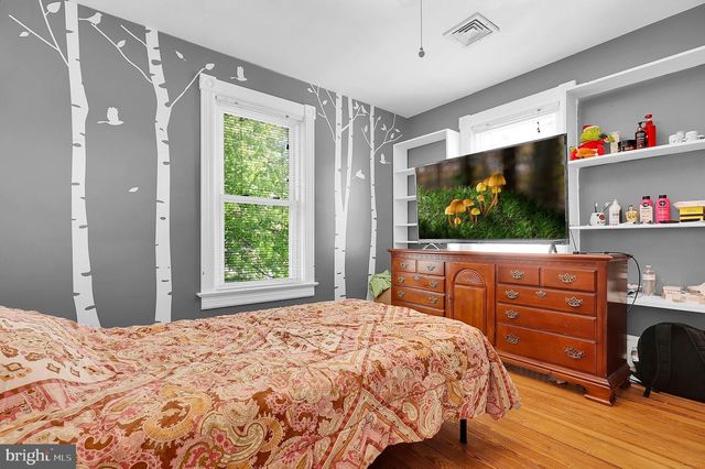 13 CEDAR AVE, Gaithersburg, MD 20877