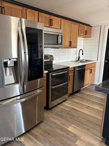 814 Bradshire Street, Horizon City, TX 79928