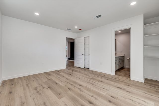 116 Cooper Drive, Hurst, TX 76053