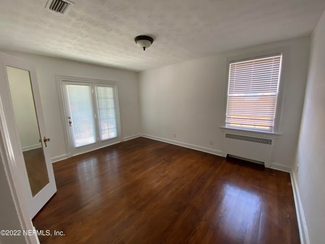 1271 BELMONT Terrace 1271, Jacksonville, FL 32207