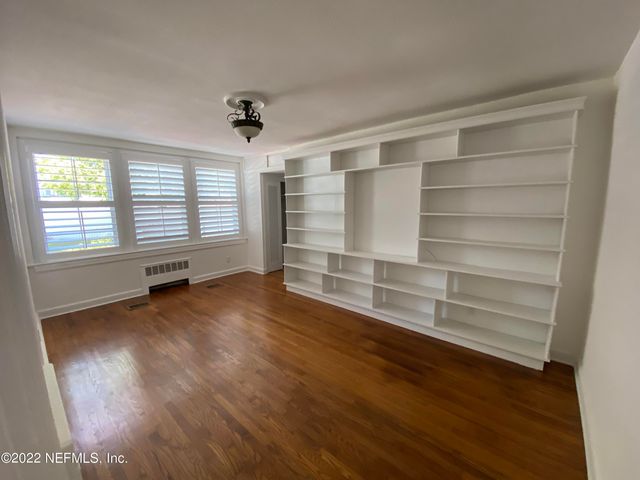 1271 BELMONT Terrace 1271, Jacksonville, FL 32207