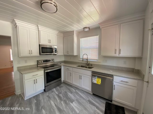 1271 BELMONT Terrace 1271, Jacksonville, FL 32207