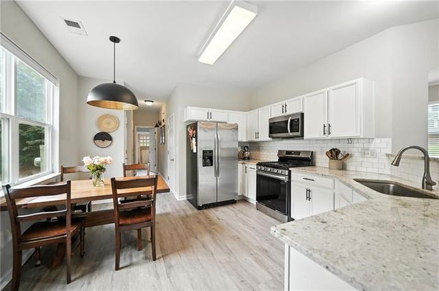 110 Camdyn Circle, Woodstock, GA 30188