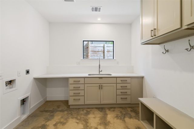 717 Meriden LN, Austin, TX 78703