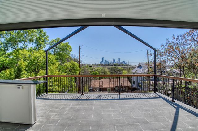 717 Meriden LN, Austin, TX 78703