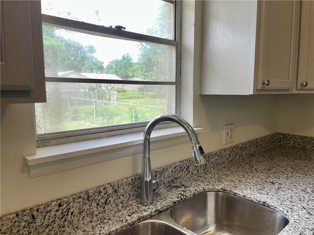 810 Gwen Street, Springdale, AR 72762