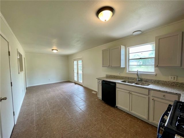 810 Gwen Street, Springdale, AR 72762