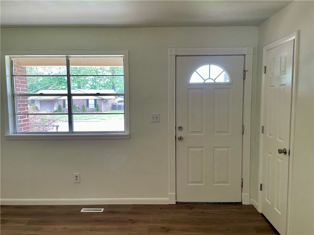 810 Gwen Street, Springdale, AR 72762