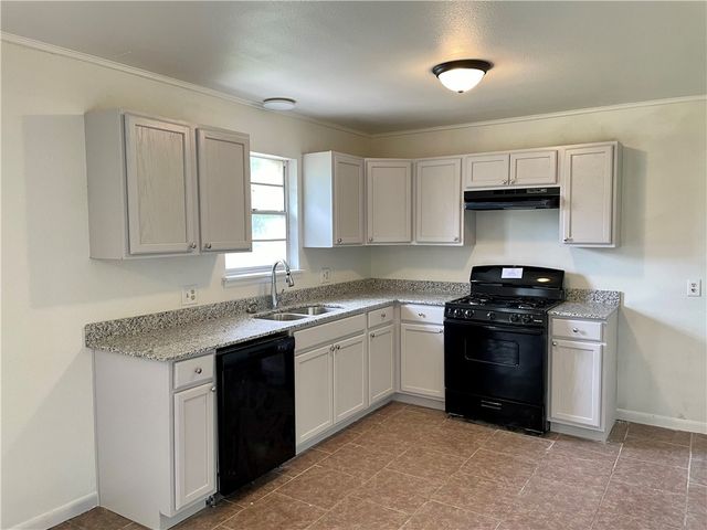810 Gwen Street, Springdale, AR 72762