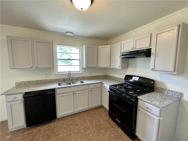810 Gwen Street, Springdale, AR 72762