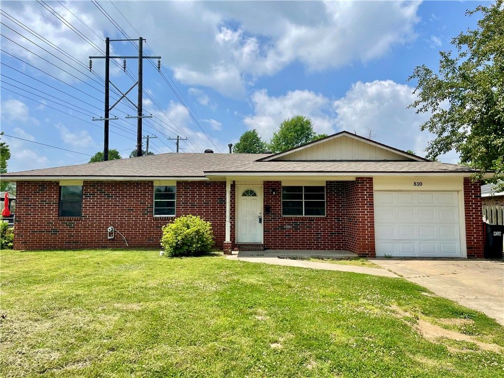810 Gwen Street, Springdale, AR 72762