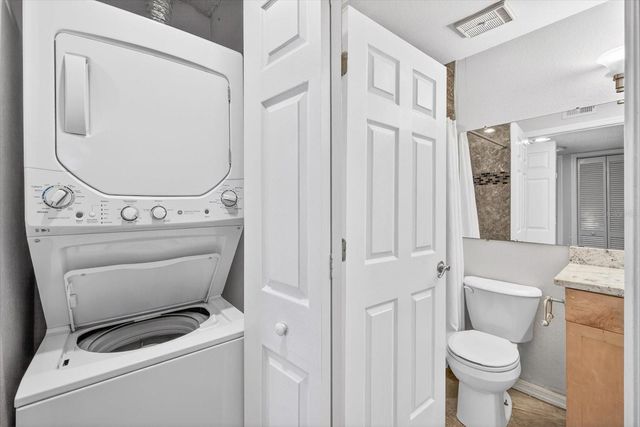 2500 WINDING CREEK BOULEVARD N B201, Clearwater, FL 33761