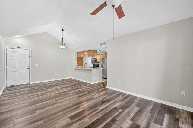 2500 WINDING CREEK BOULEVARD N B201, Clearwater, FL 33761