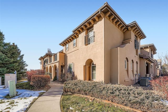 6725 S Versailles Way 103, Aurora, CO 80016
