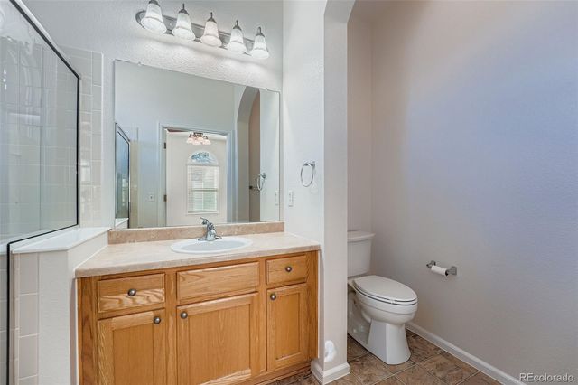 6725 S Versailles Way 103, Aurora, CO 80016