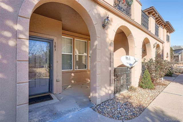 6725 S Versailles Way 103, Aurora, CO 80016