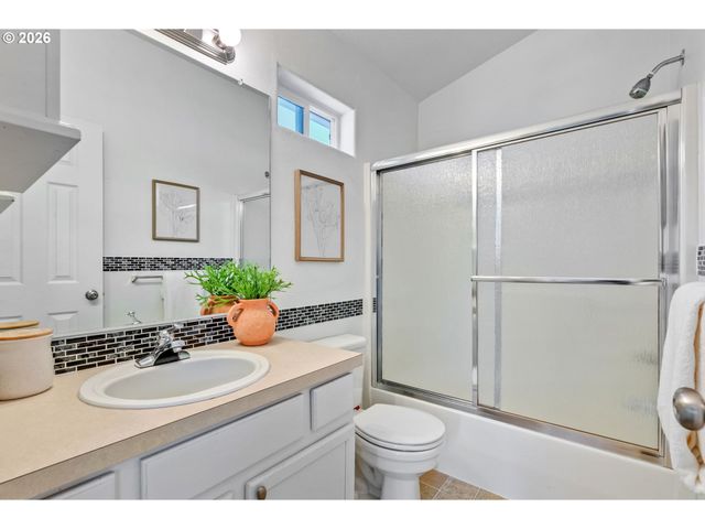 3101 Ne 80TH Ave, Portland, OR 97213