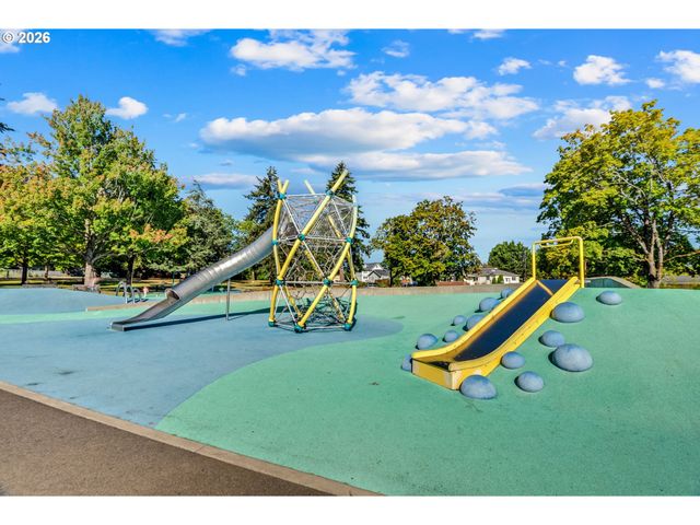 3101 Ne 80TH Ave, Portland, OR 97213