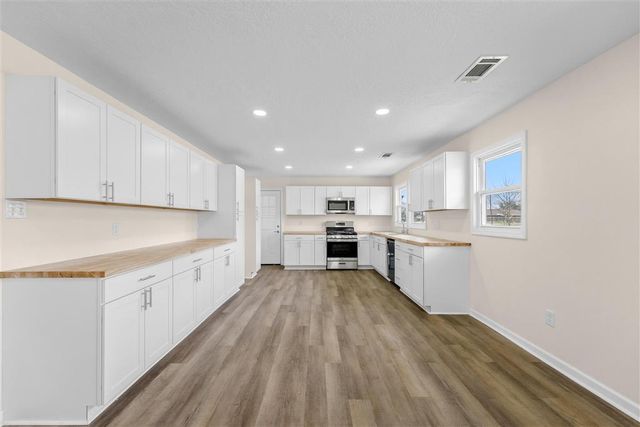 1541 Evonne Street, Lake Charles, LA 70611