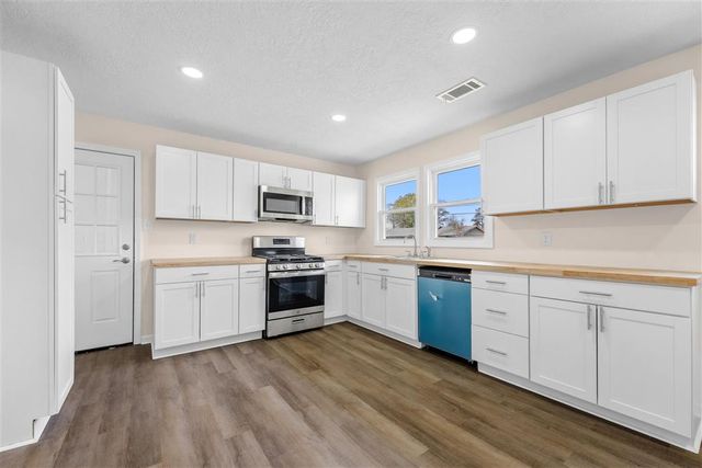 1541 Evonne Street, Lake Charles, LA 70611