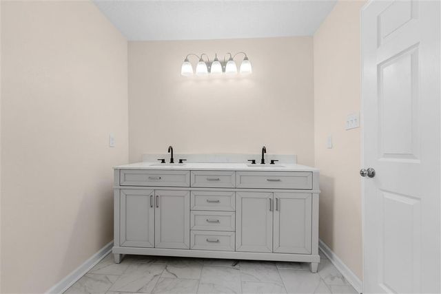 1541 Evonne Street, Lake Charles, LA 70611