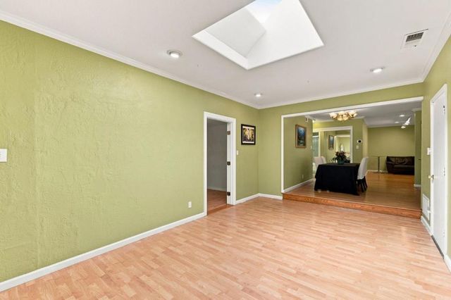 1464 Hillsdale Avenue, San Jose, CA 95118