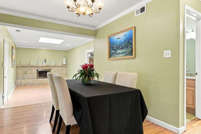 1464 Hillsdale Avenue, San Jose, CA 95118
