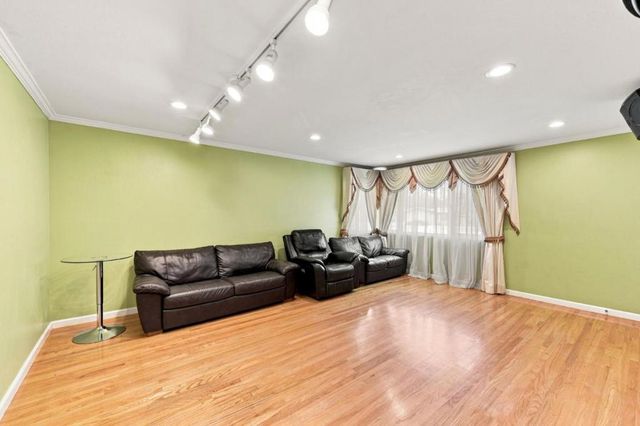 1464 Hillsdale Avenue, San Jose, CA 95118