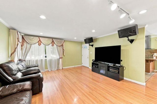 1464 Hillsdale Avenue, San Jose, CA 95118