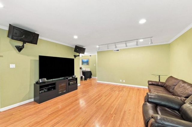 1464 Hillsdale Avenue, San Jose, CA 95118