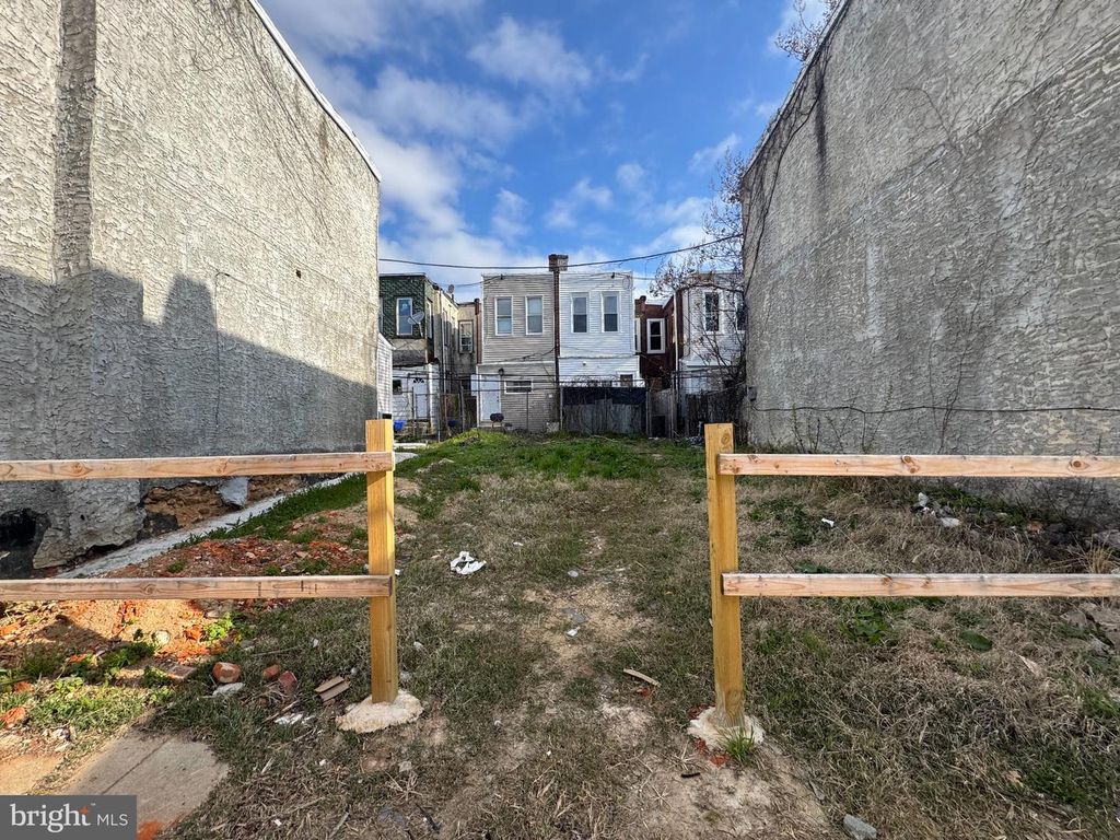 3333 W FIRTH ST, Philadelphia, PA 19132