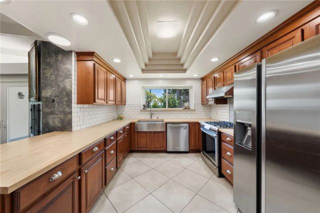 1020 La Serna, La Habra, CA 90631