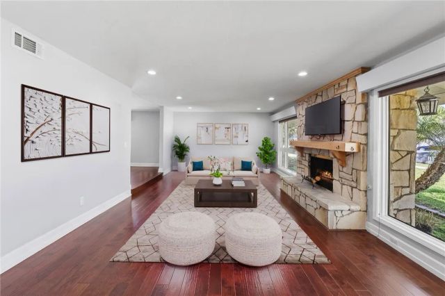 1020 La Serna, La Habra, CA 90631