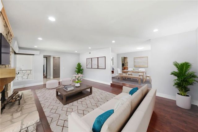 1020 La Serna, La Habra, CA 90631