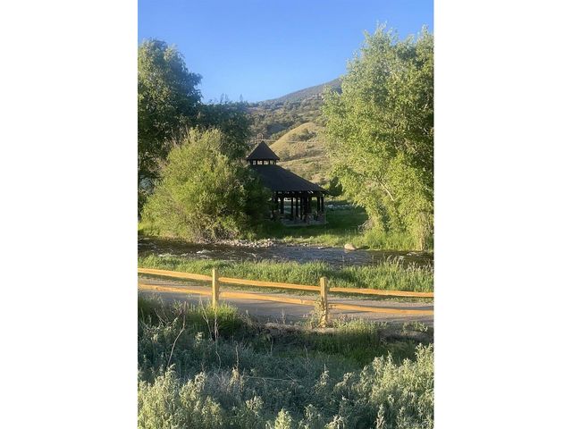 205 Two Rivers Rd G, Salida, CO 81201