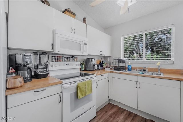 4013 Albany RD, Labelle, FL 33935